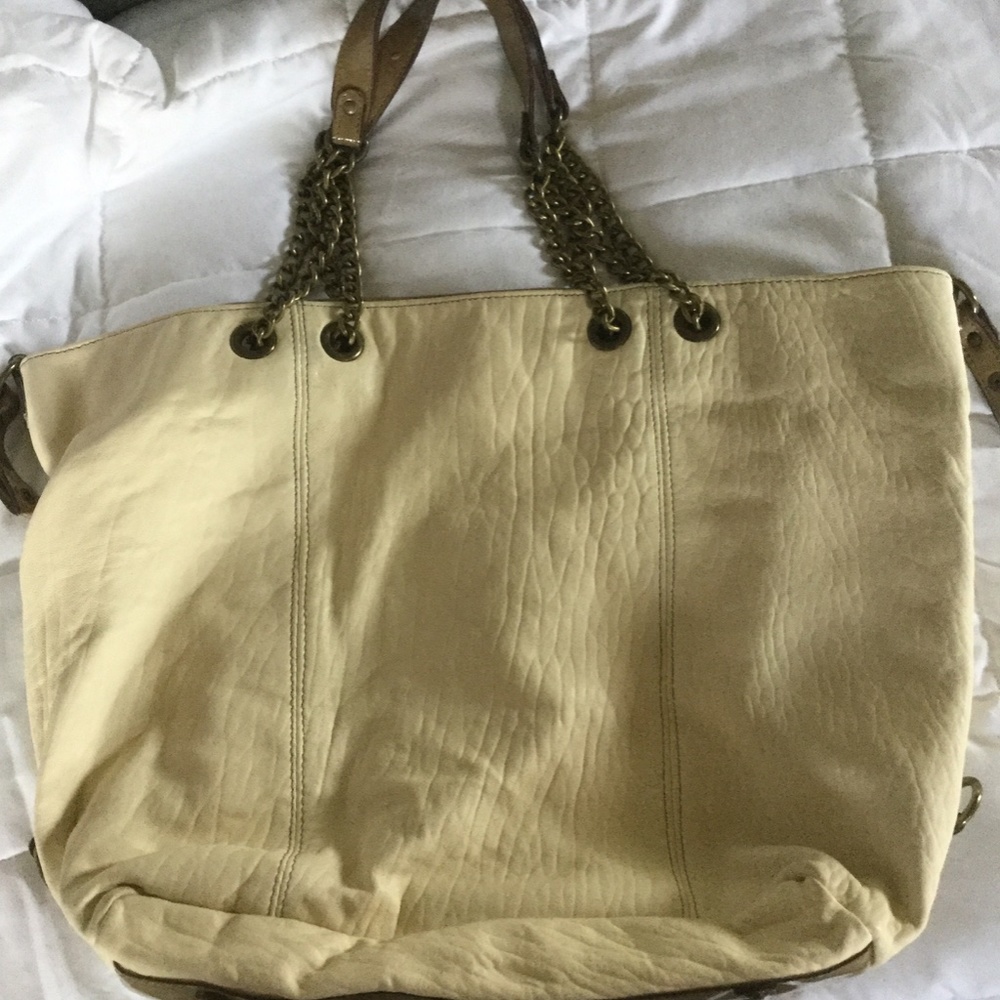 Woman’s handbag - Picture 2 of 4